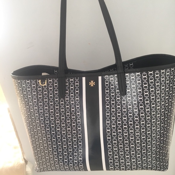 Tory Burch Handbags - Tory Burch Gemini Link Coated Tote